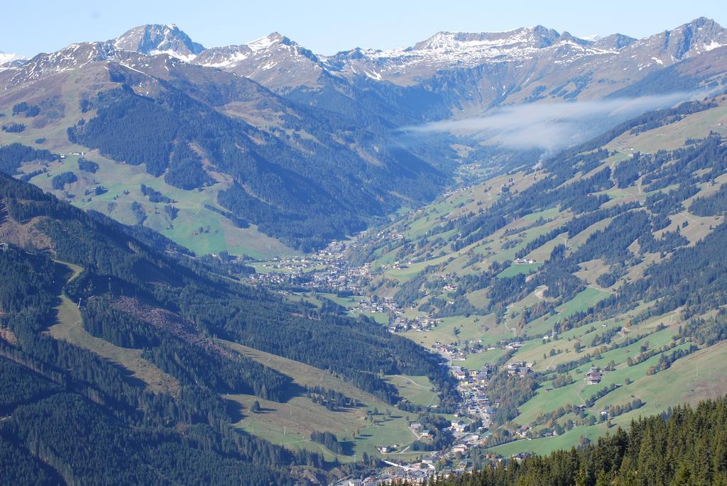 Hotel Garni Wolfgang Saalbach-Hinterglemm Exterior foto