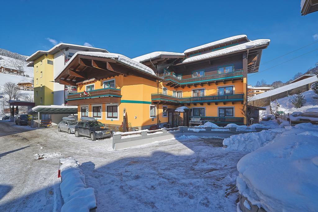 Hotel Garni Wolfgang Saalbach-Hinterglemm Exterior foto