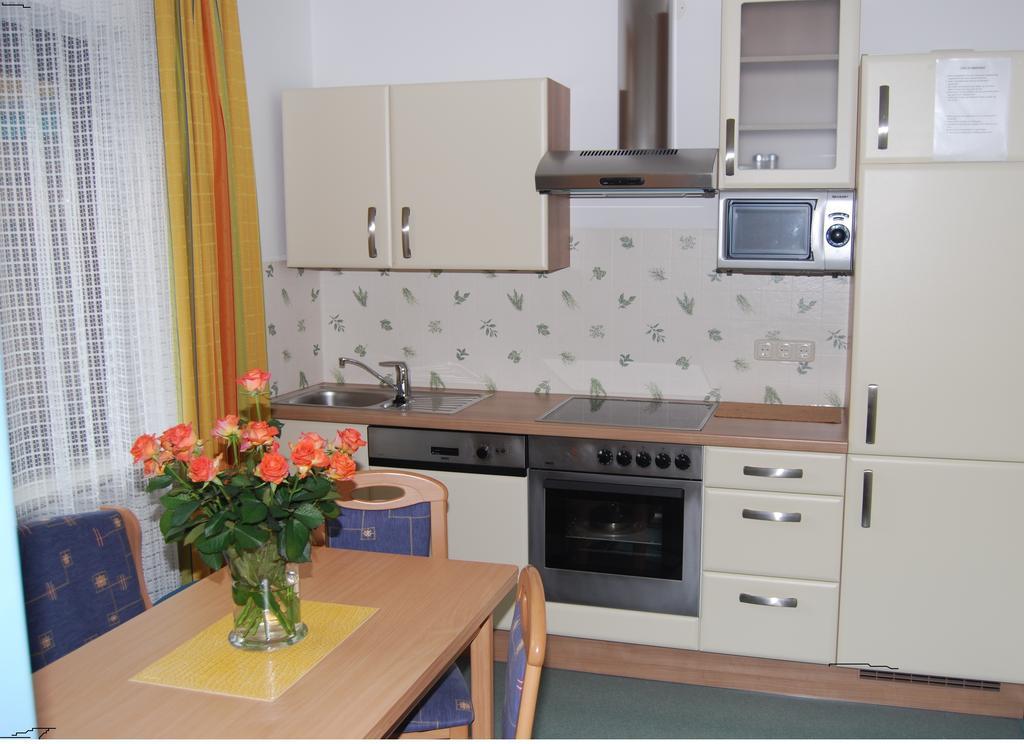 Hotel Garni Wolfgang Saalbach-Hinterglemm Zimmer foto